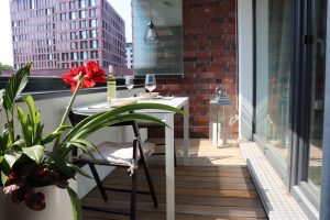 Dachterrasse aus Holz im Gartenbau